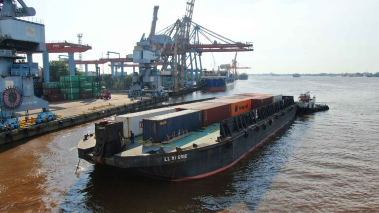 Pelindo-IPC-TPK-PONTIANAK-PERKUAT-EKSPOR-2-2